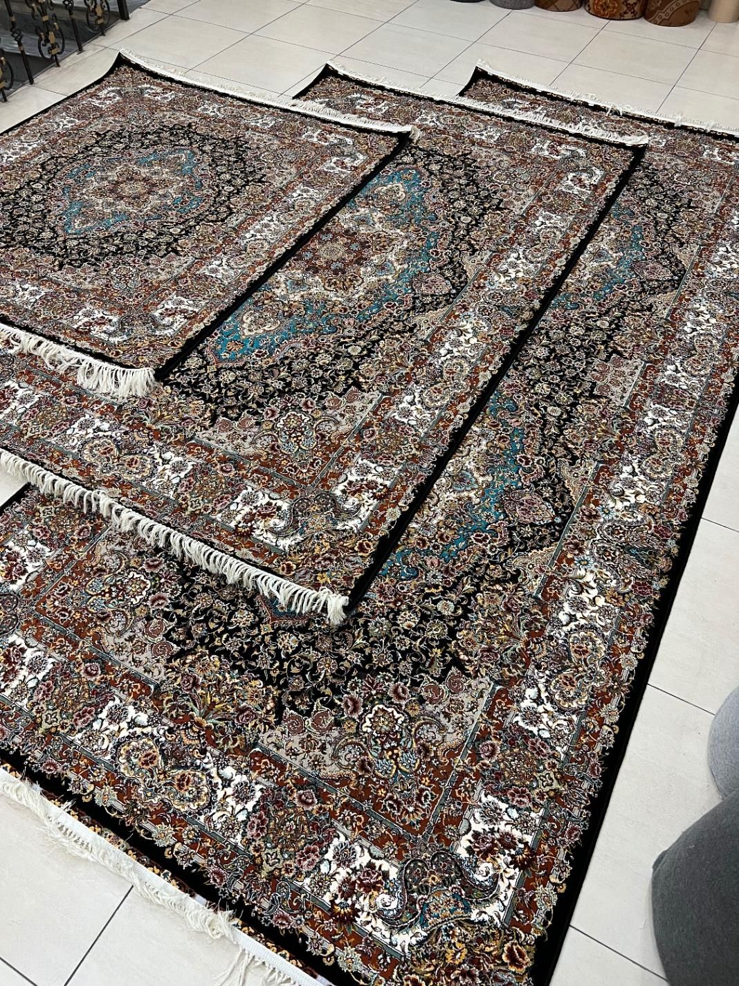 فرش ۴*۱/۸۰ و ۳ و۲ قالی تارا تبریز ( سفارشی)|فرش|تبریز, |دیوار