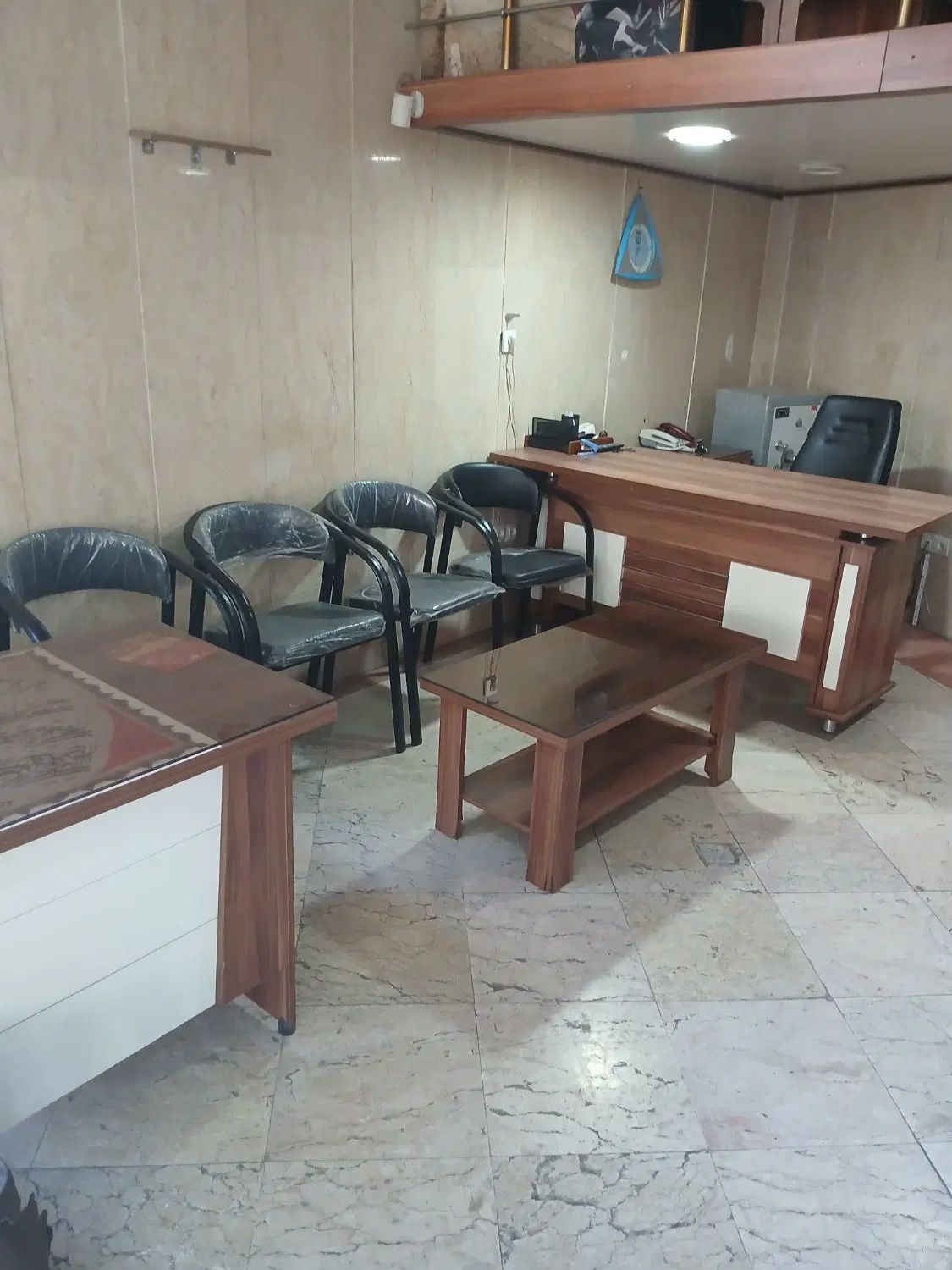 میز مدیریت  ومیز منشی وگاو صندوق ایران کاوه|فروشگاه و مغازه|تهران, شکوفه|دیوار
