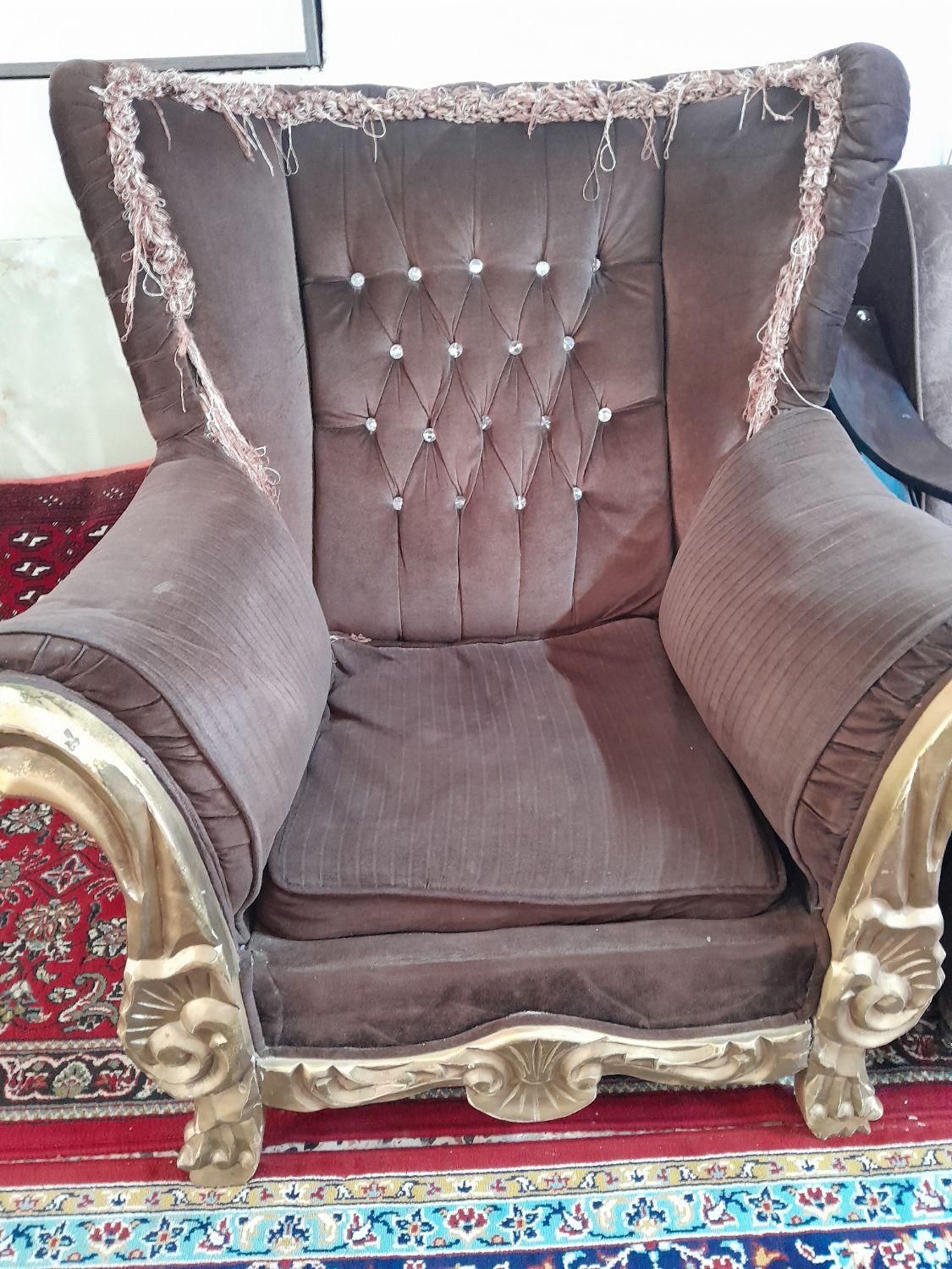 سرویس مبل ۷ نفره نیمه سلطنتی|مبلمان خانگی و میز عسلی|گناباد, |دیوار