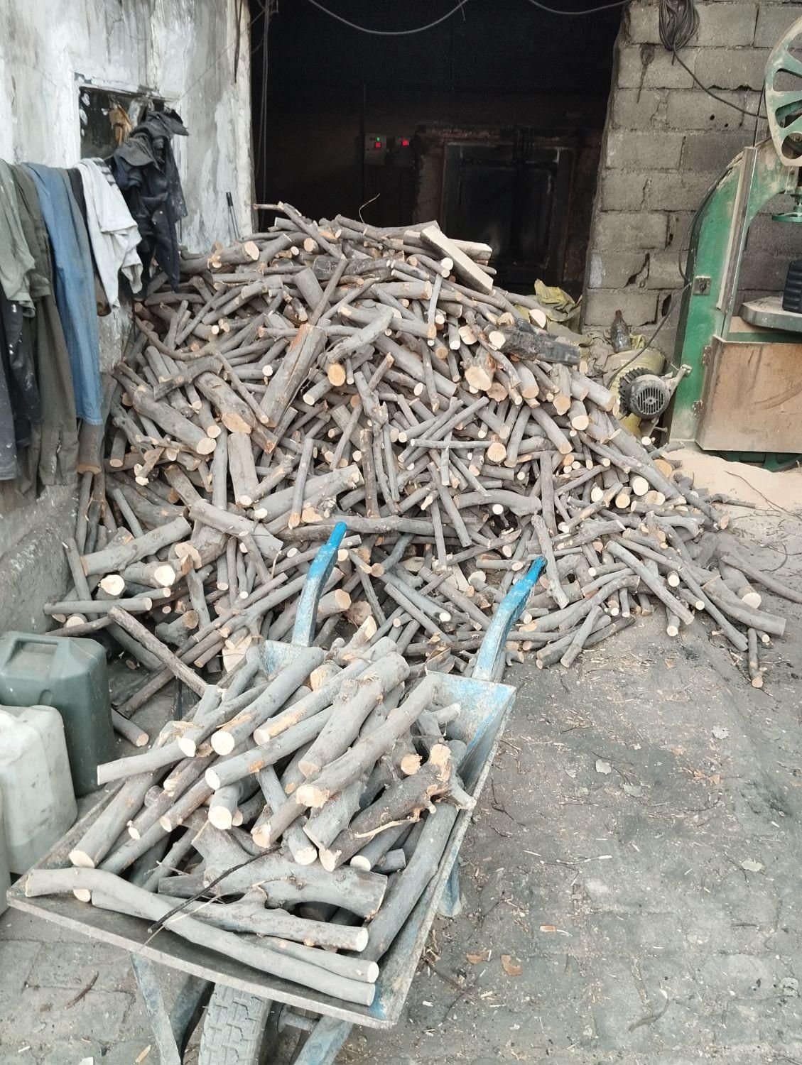 کارگر ساده اتباع|استخدام صنعتی، فنی، مهندسی|اصفهان, قهجاورستان|دیوار