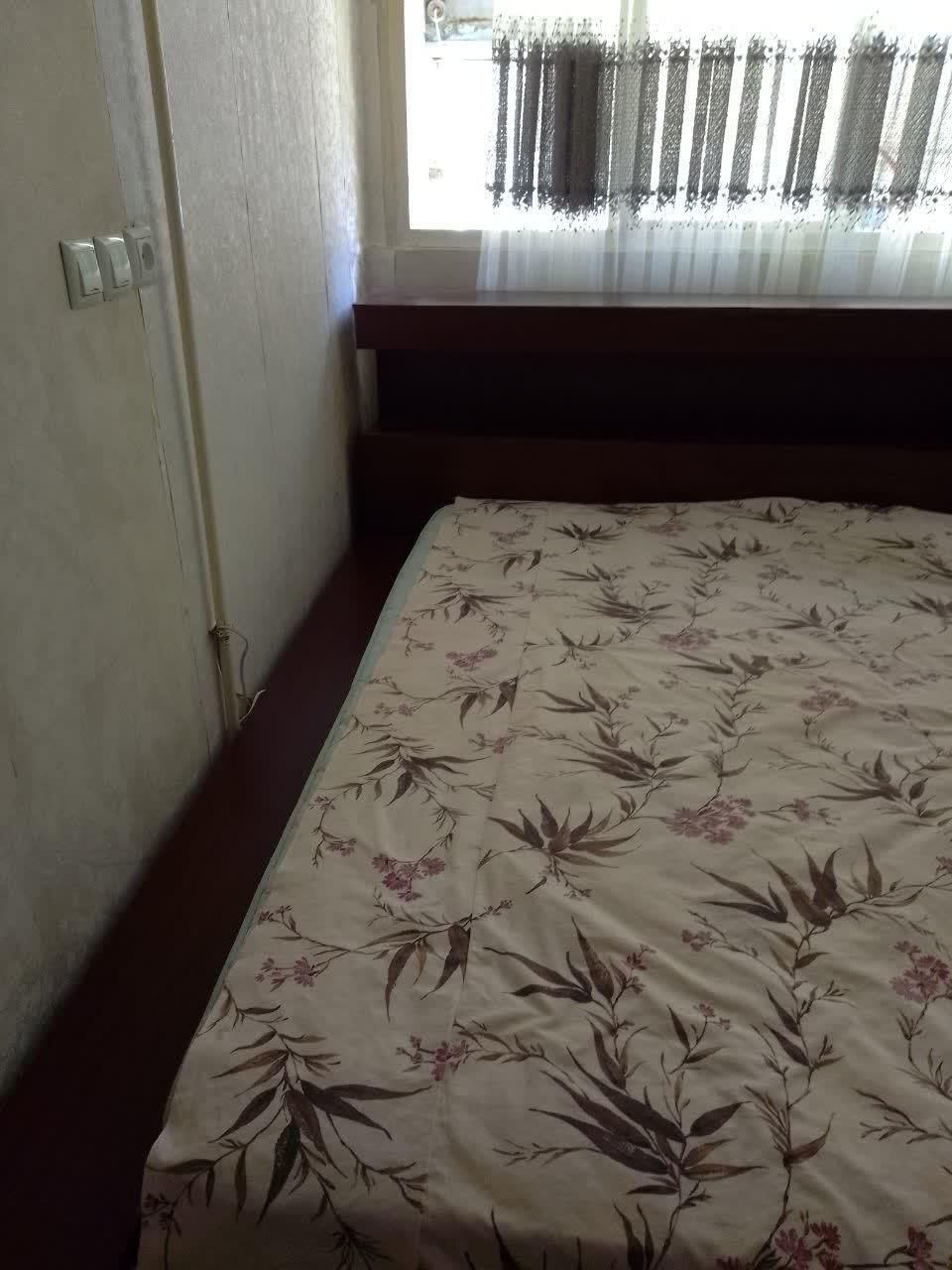تخت۲نفره همراه باتشت وآینه قدی دوعددباکس وکیشودار|تخت و سرویس خواب|اسلام‌شهر, |دیوار