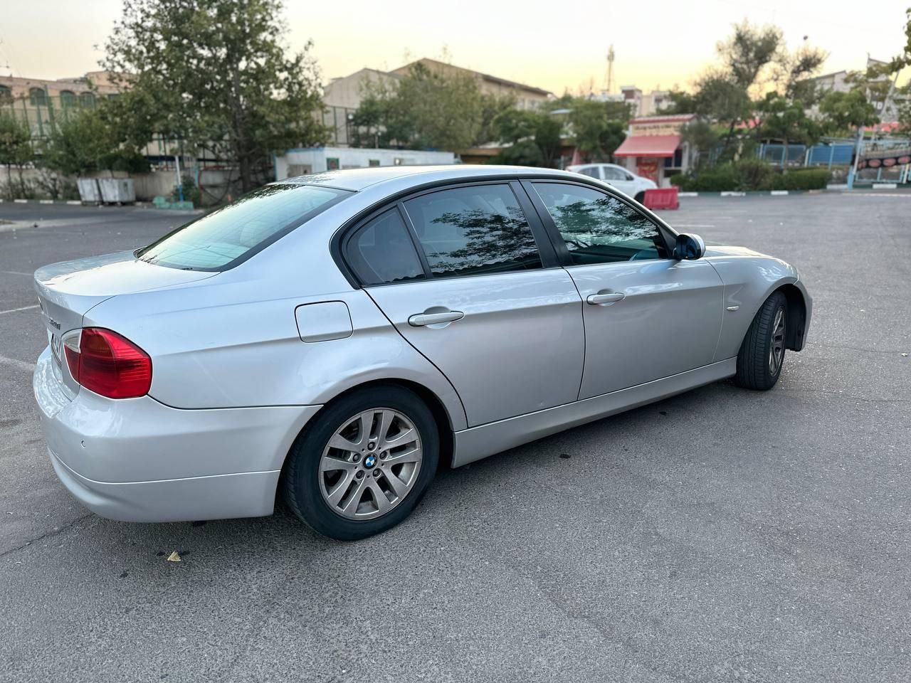 فروش BMW 320i / E90 مدل ۲۰۰۶|خودرو سواری و وانت|تهران, مرزداران|دیوار
