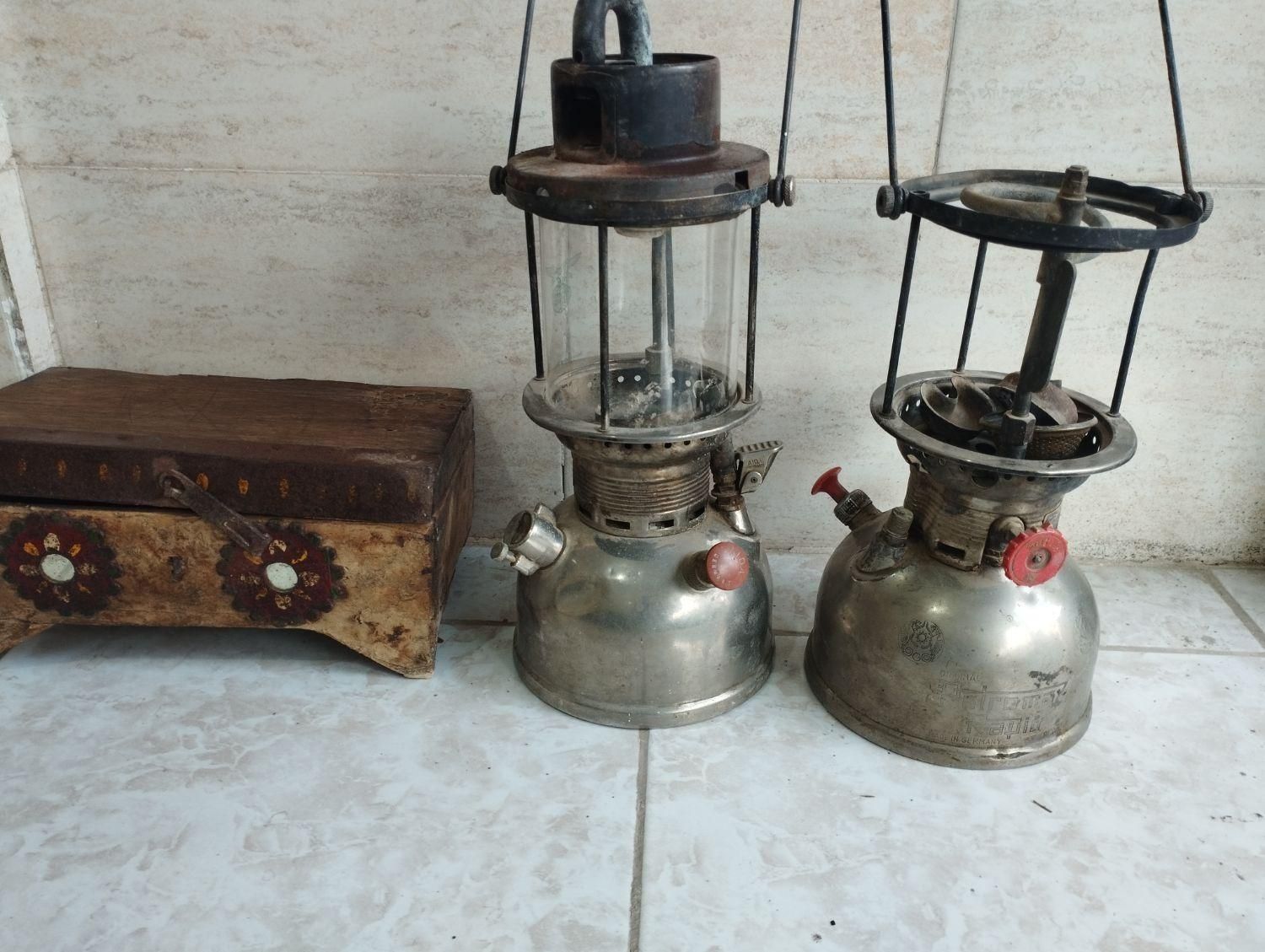 چراغ آنتیک سالم برنجی|کلکسیون اشیاء عتیقه|خرمدره, |دیوار