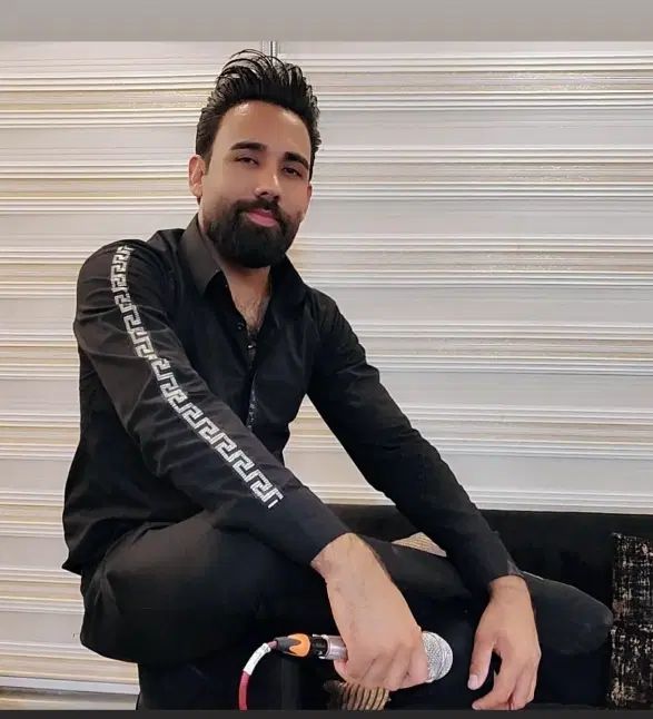 خواننده مجالس هستم همراه تالار آتلیه باغ درخدمت ..|خدمات پذیرایی، مراسم|مشهد, عبادی|دیوار