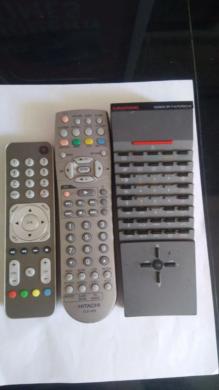 ریموت ویدیو و DVD کمیاب|پخش‌کننده DVD و ویدیو|تهران, فلسطین (میدان انقلاب)|دیوار