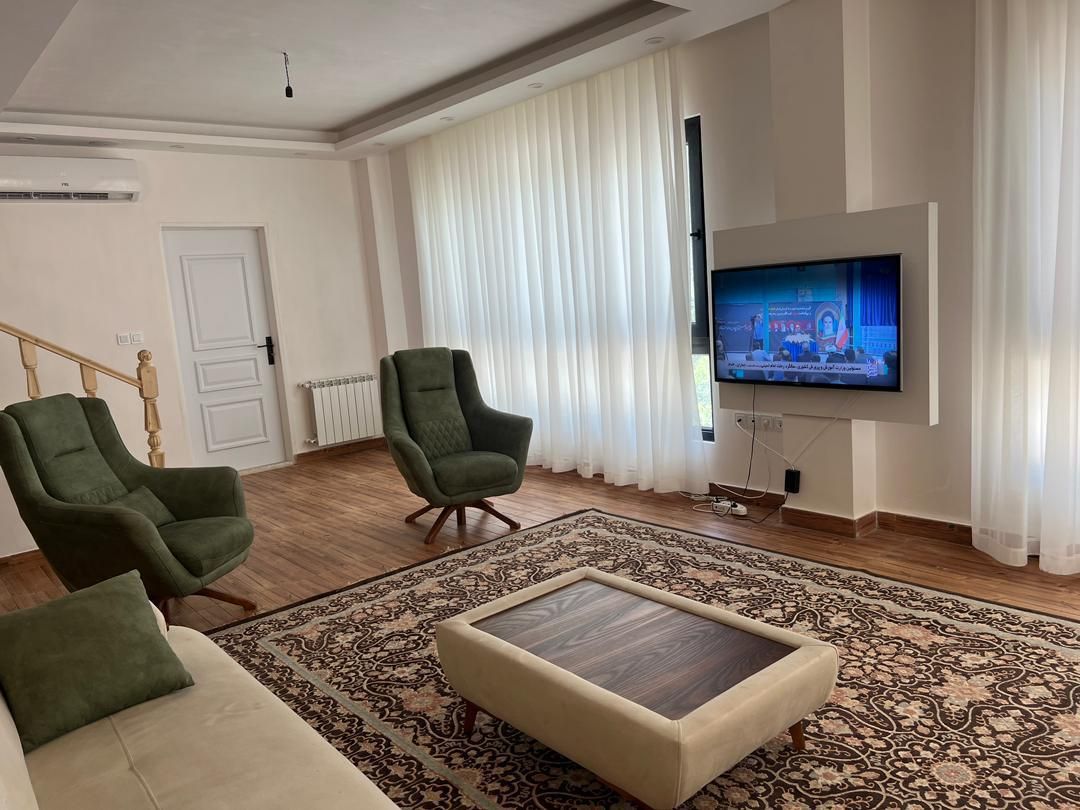 اجاره ویلا استخردار جنگلی با ویوو رویایی (کد۱۰۵۲)|اجارهٔ کوتاه‌مدت ویلا و باغ|رشت, منظریه|دیوار