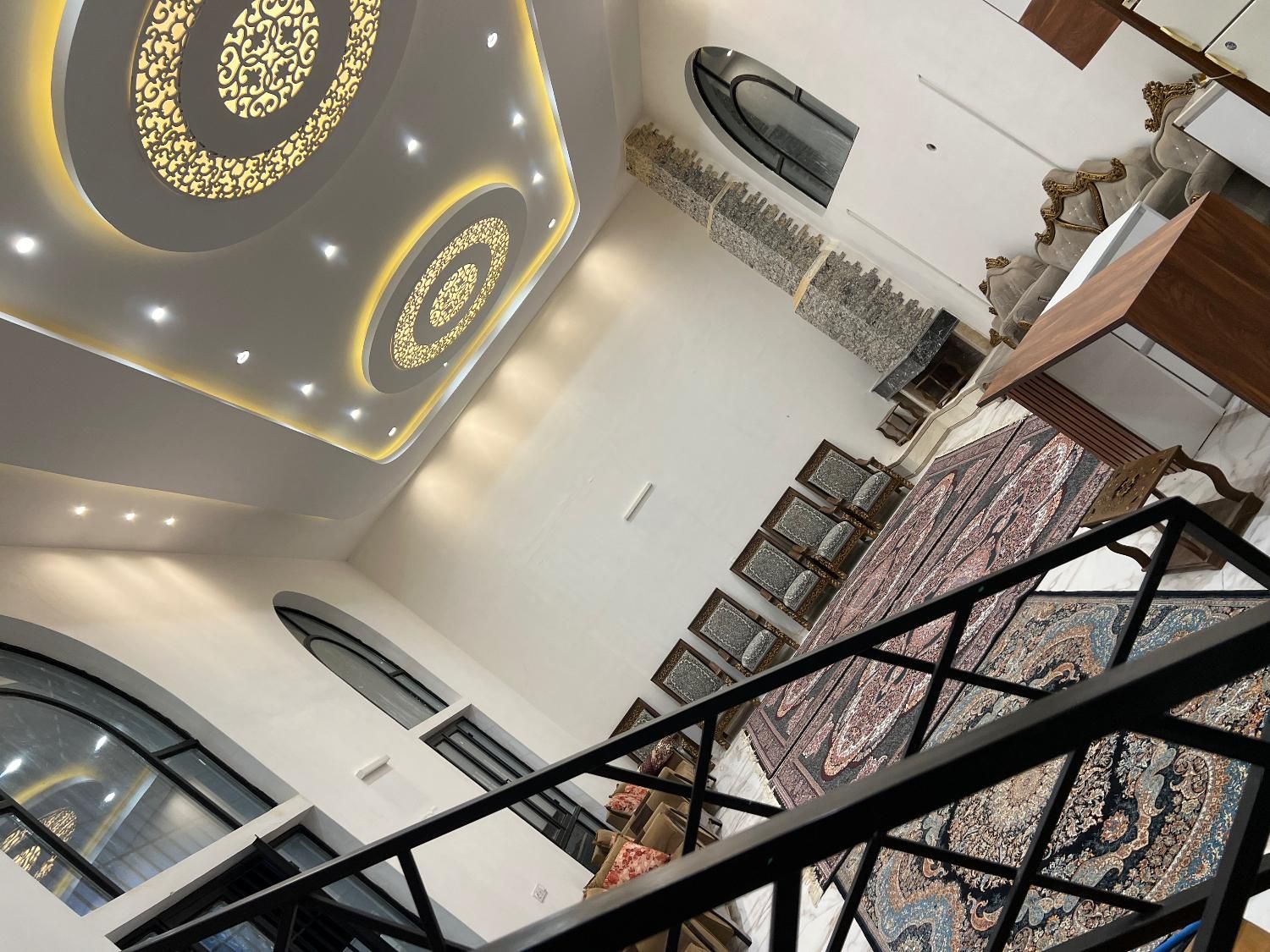 اجاره روزانه ویلا استخر دار آبگرم در هفت باغ33|اجارهٔ کوتاه‌مدت ویلا و باغ|کرمان, |دیوار