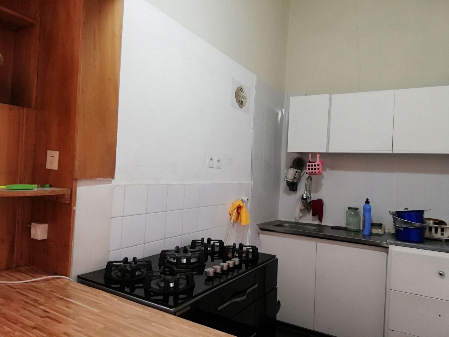 خوابگاه دخترانه سینما سعدی|اجارهٔ کوتاهمدت آپارتمان و سوئیت|شیراز, سینما سعدی|دیوار