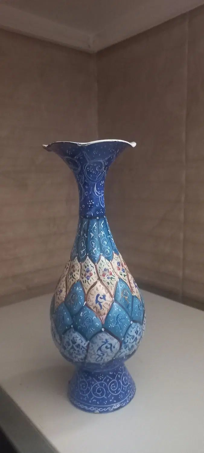 گلدان صنایع دستی|صنایع دستی و سایر لوازم تزئینی|اصفهان, بوستان آینه خانه|دیوار