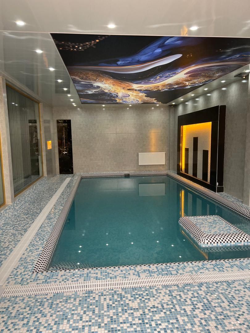 اجاره باغ ویلا استخرداخل بنا شهریارنوساز رزروحضوری|اجارهٔ کوتاه‌مدت ویلا و باغ|شهریار, شهرک امیریه|دیوار