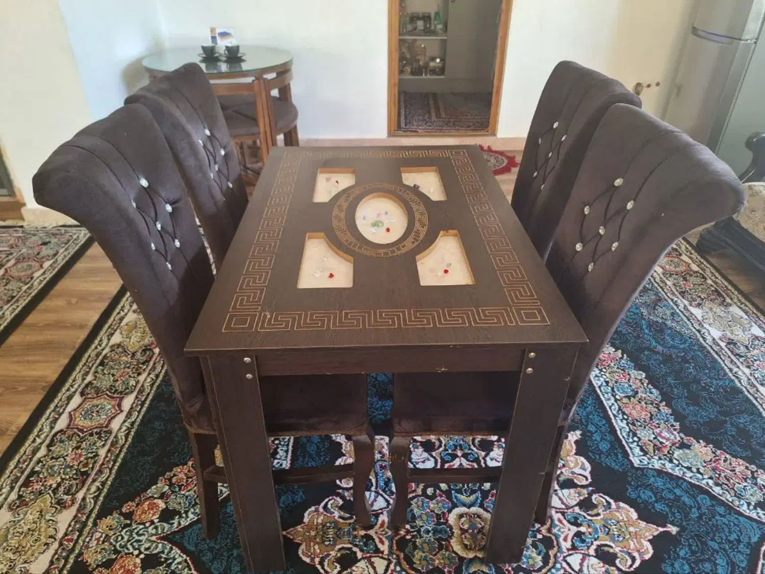 ناهار خوری ۴نفره سالم بدون هیچ مشکلی زیرقیمت ۳/۵۰۰|میز و صندلی غذاخوری|آمل, |دیوار