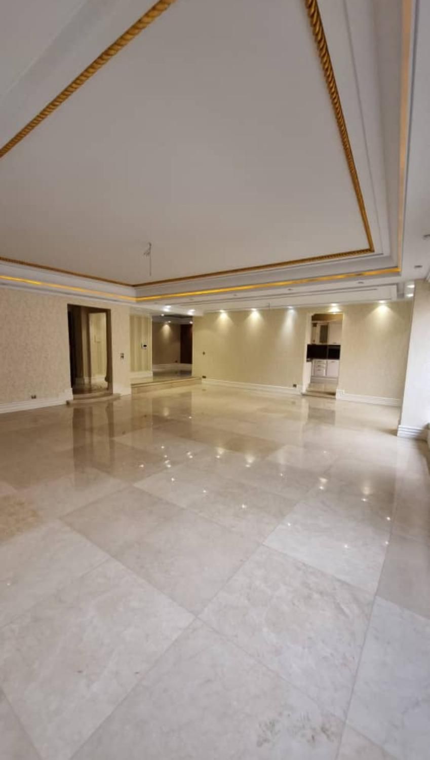 محمودیه۲۹۵متر*۴خواب*۳پارکینگ*۲تراس/۲جهت‌نور|فروش آپارتمان|تهران, محمودیه|دیوار
