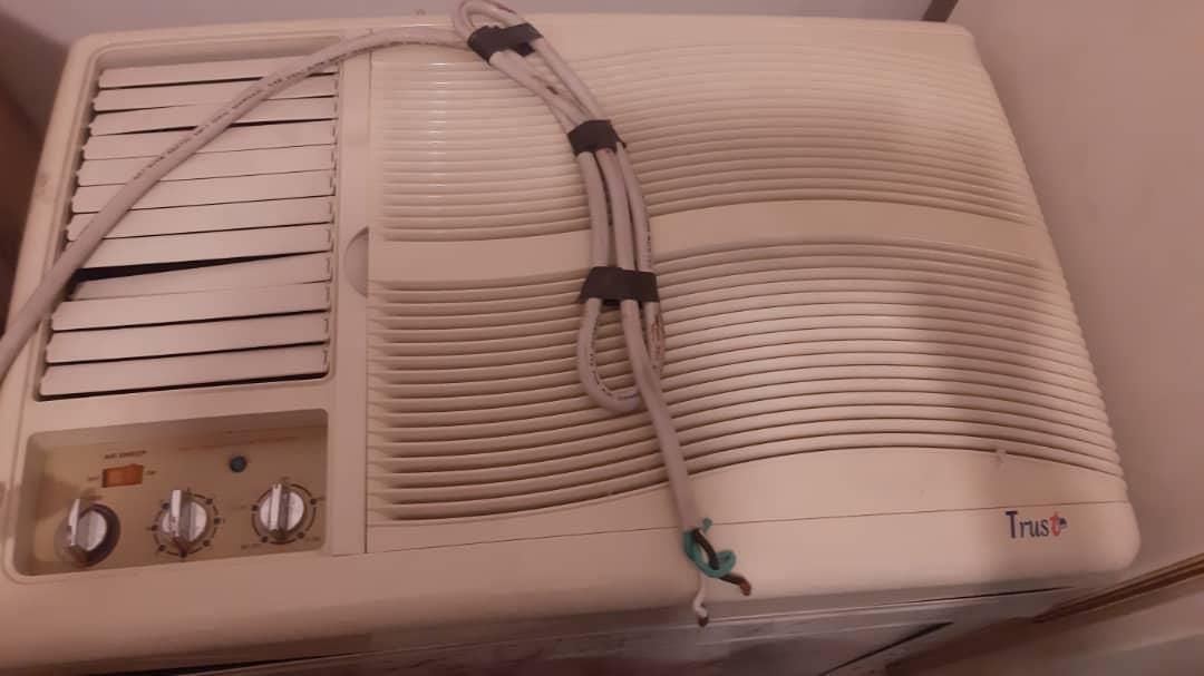 کولر گازی تراست پنجره ای|کولر گازی و فن‌کوئل|کوه چنار, |دیوار