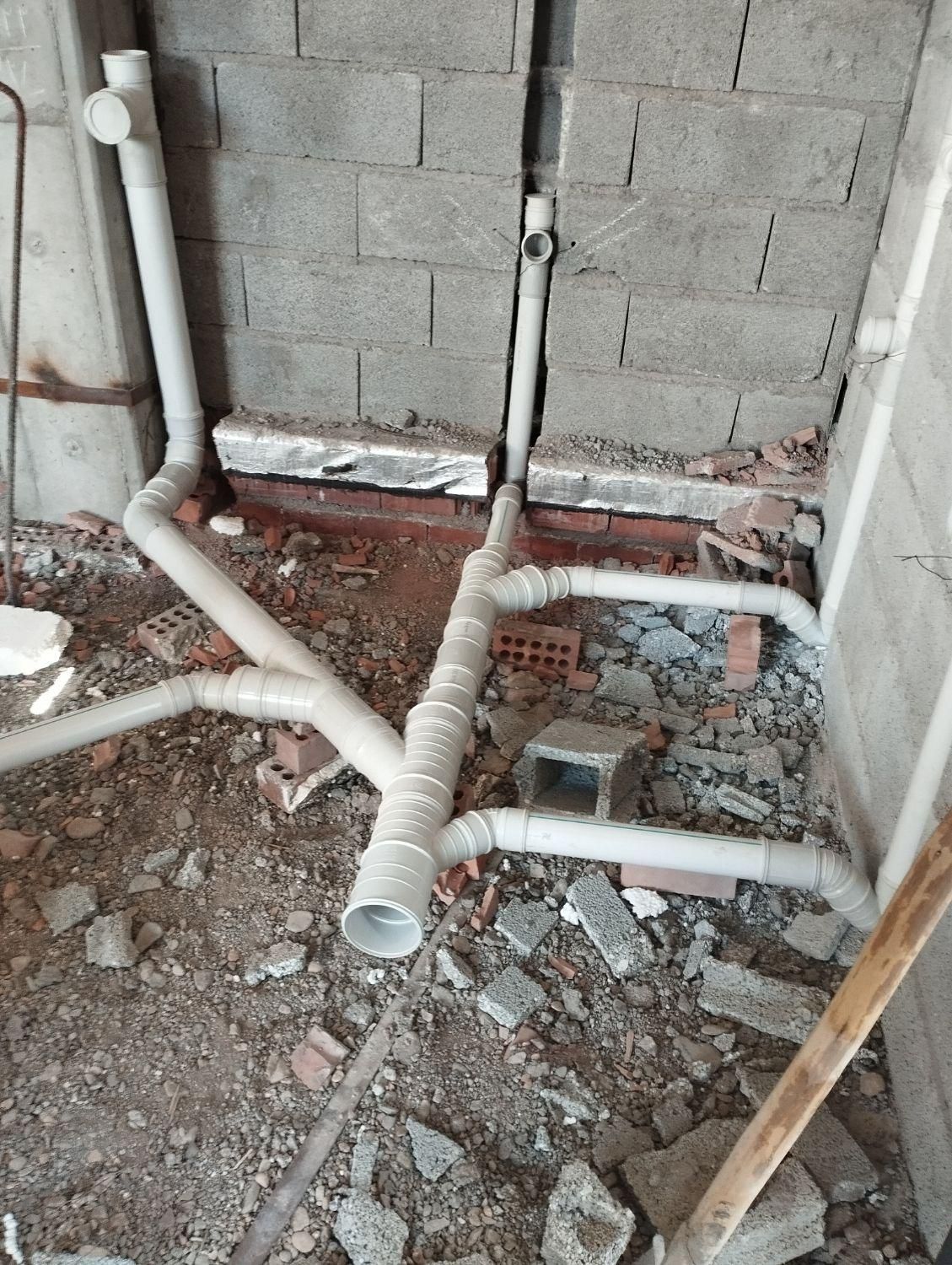 تاسیسات. لوله کشی آب و فاضلاب و نصب شیرآلات|خدمات پیشه و مهارت|کرمان, |دیوار