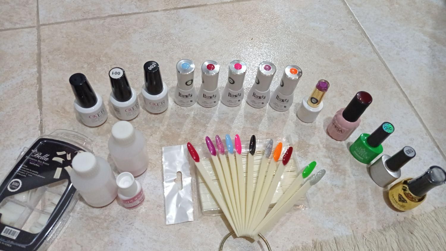 لوازم کاشت ناخن پودر و ژل|آرایشی، بهداشتی، درمانی|رشت, گلباغ نماز|دیوار