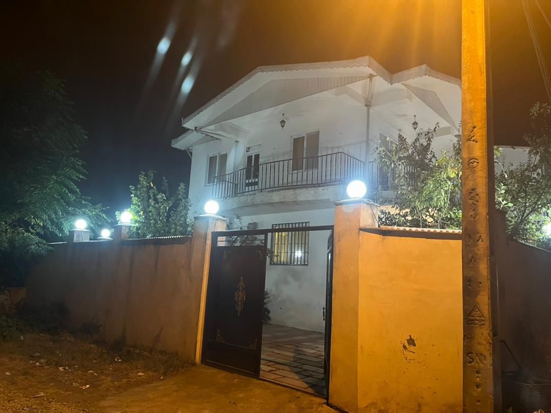 فروش ویلا با زمین 175متری|فروش خانه و ویلا|آستارا, |دیوار