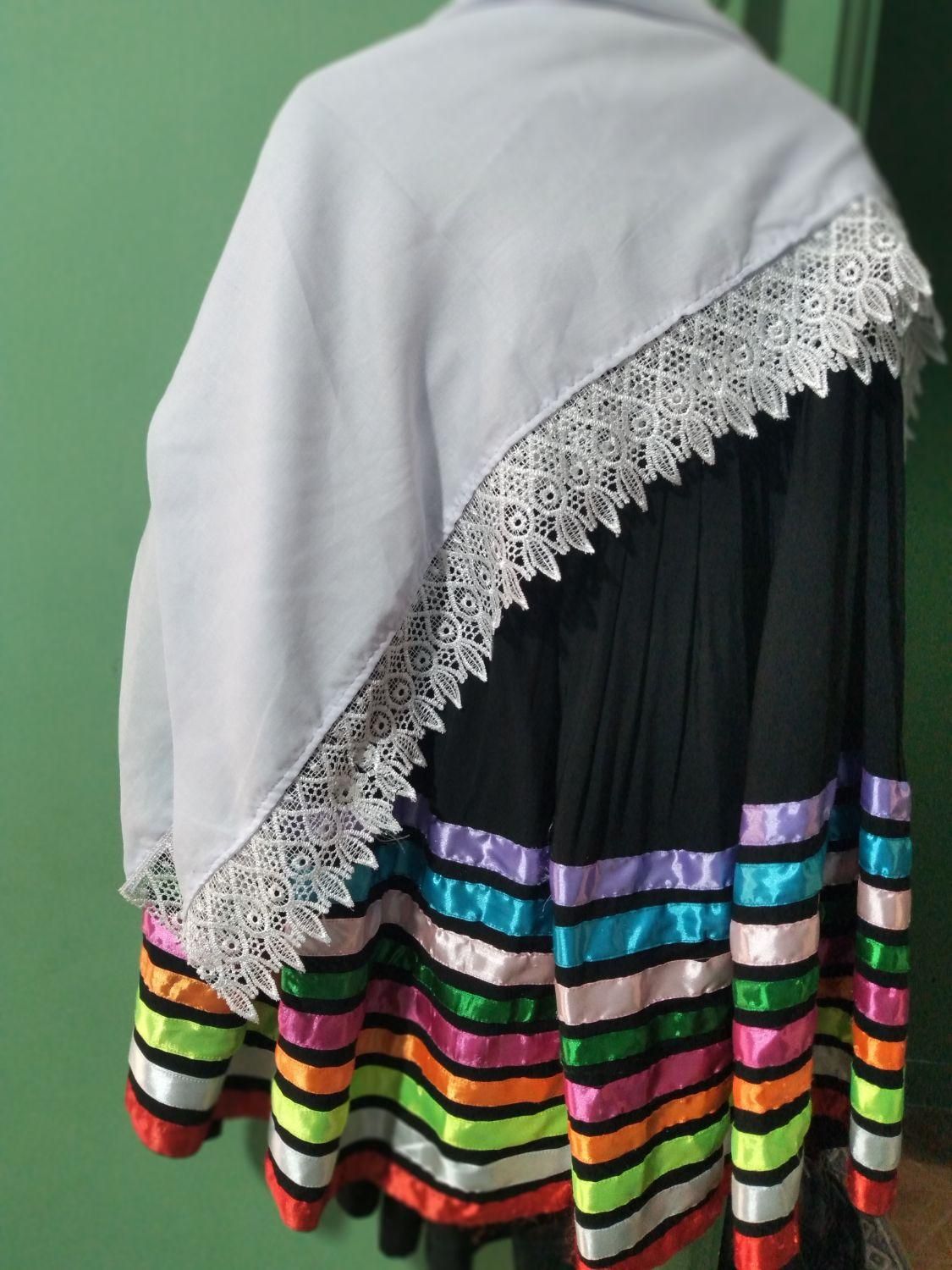 لباس محلی|لباس|لاهیجان, جمهوری|دیوار