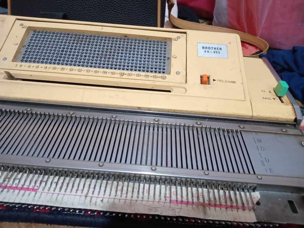 ماشین بافتنی|چرخ خیاطی و ریسندگی|نهاوند, |دیوار