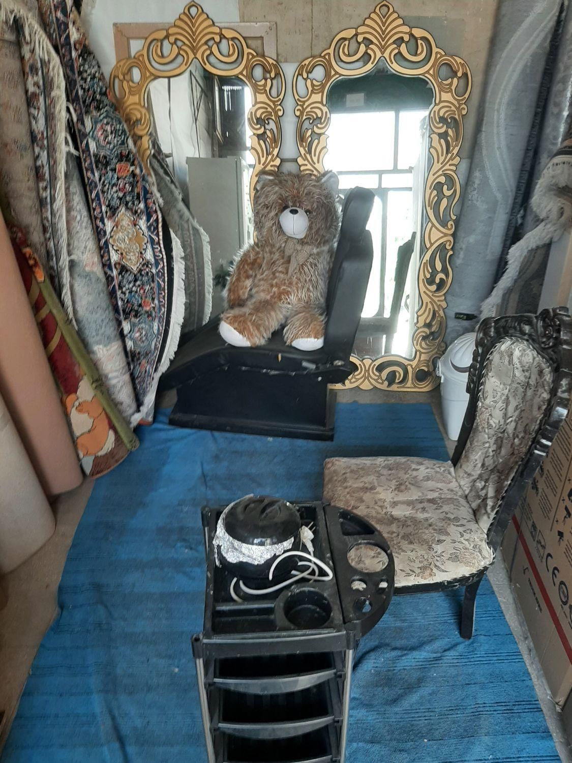 وسایل ارایشگاه زنانه در حد|آرایشگاه و سالن‌های زیبایی|قم, نخودی|دیوار