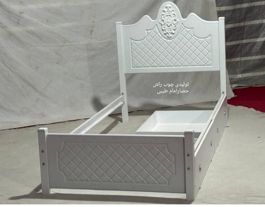 تخت خواب +دو کشو +تشک رویال|تخت و سرویس خواب|همدان, |دیوار