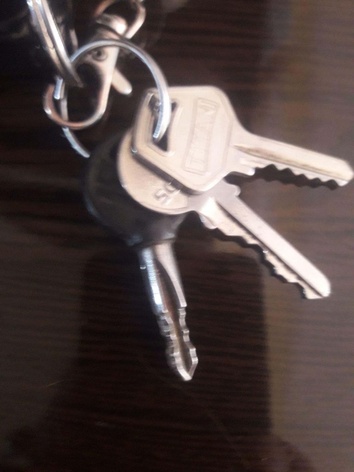 کلیدسازی و قفل سازی شبانه روزی|خدمات پیشه و مهارت|خرمآباد, |دیوار