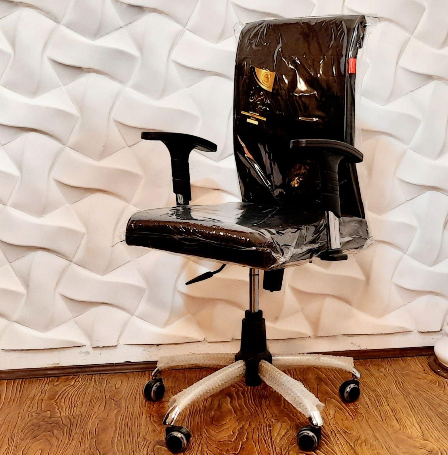 صندلی کارمندی راحتیران نو|مبلمان اداری|گرگان, |دیوار