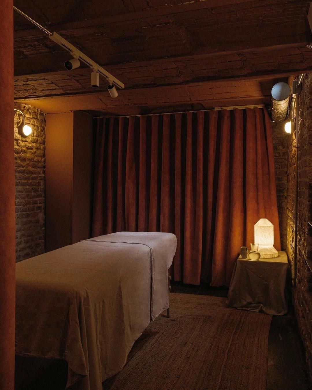 ماساژ تخصصی|خدمات آرایشگری و زیبایی|شیراز, اصلاح‌نژاد|دیوار