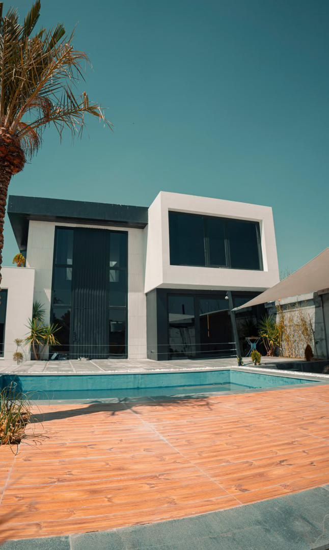 ویلا باغ فول امکانات|اجارهٔ کوتاه‌مدت ویلا و باغ|شیراز, گویم|دیوار