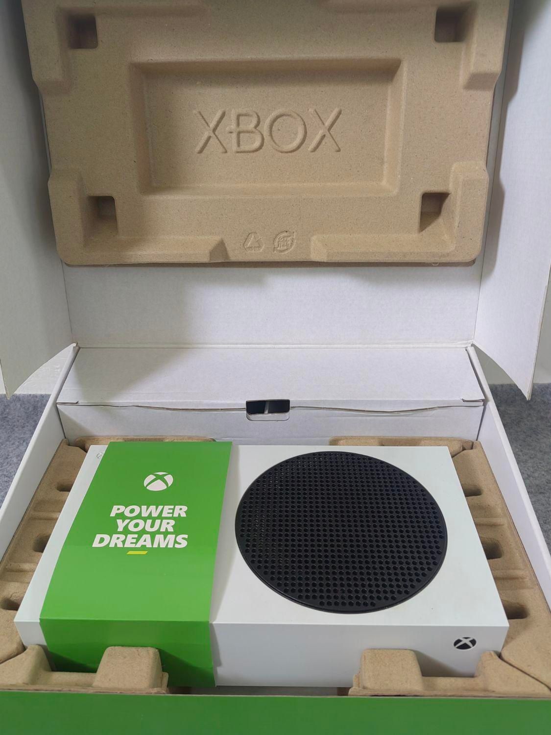 Xbox series s دو دسته با پایه شارژر|کنسول، بازی ویدئویی و آنلاین|قم, نیروگاه|دیوار