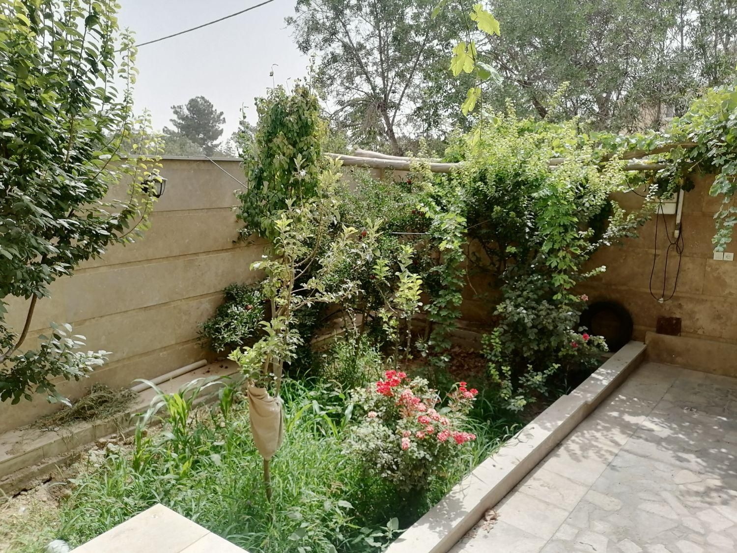 خونه ویلایی دوبلکس،دربست،ایوان،تراس در نیاسر کاشان|اجارهٔ کوتاهمدت ویلا و باغ|کاشان, معلم|دیوار