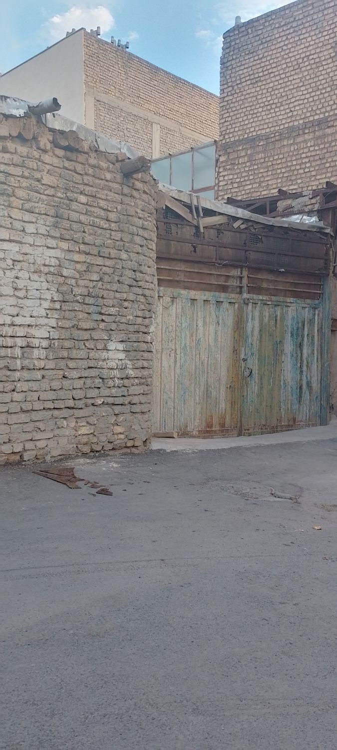 یک باب کارگاه معاوظه میشود با یک عدد نیسان|فروش دفتر صنعتی، کشاورزی، تجاری|اصفهان, ماشاده (رهنان)|دیوار