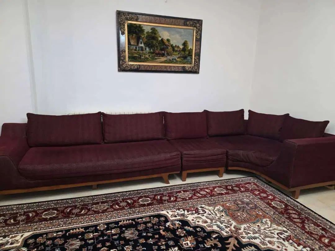 مبل ال راحتی ۶ نفره زرشکی بعلت مهاجرت فروش|مبلمان خانگی و میز عسلی|تهران, شهرک پرواز|دیوار