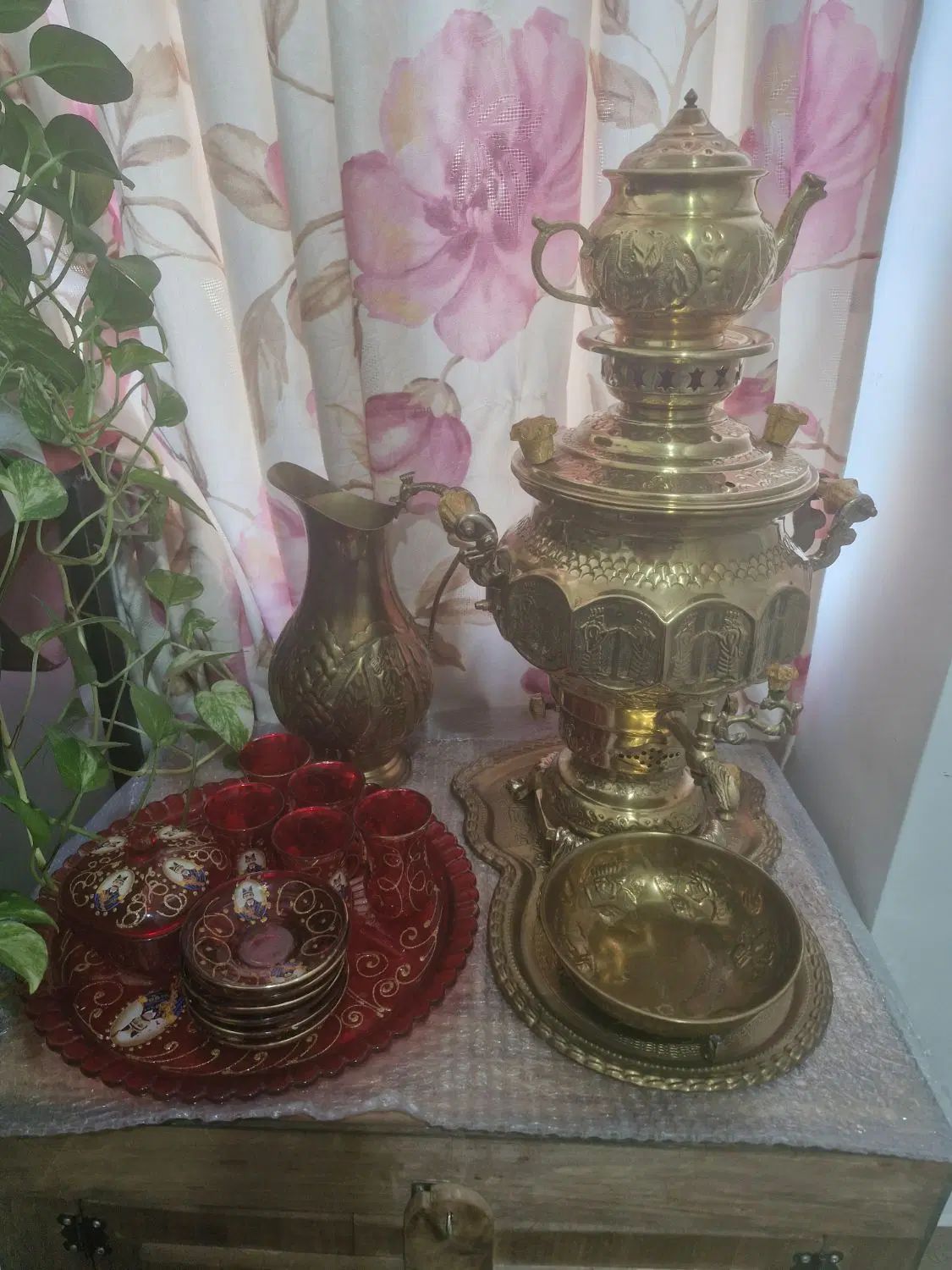 ست ۵تیکه سماور گازی برنجی+پایه سماور+گنجه چوبی|صنایع دستی و سایر لوازم تزئینی|تهران, مسعودیه|دیوار