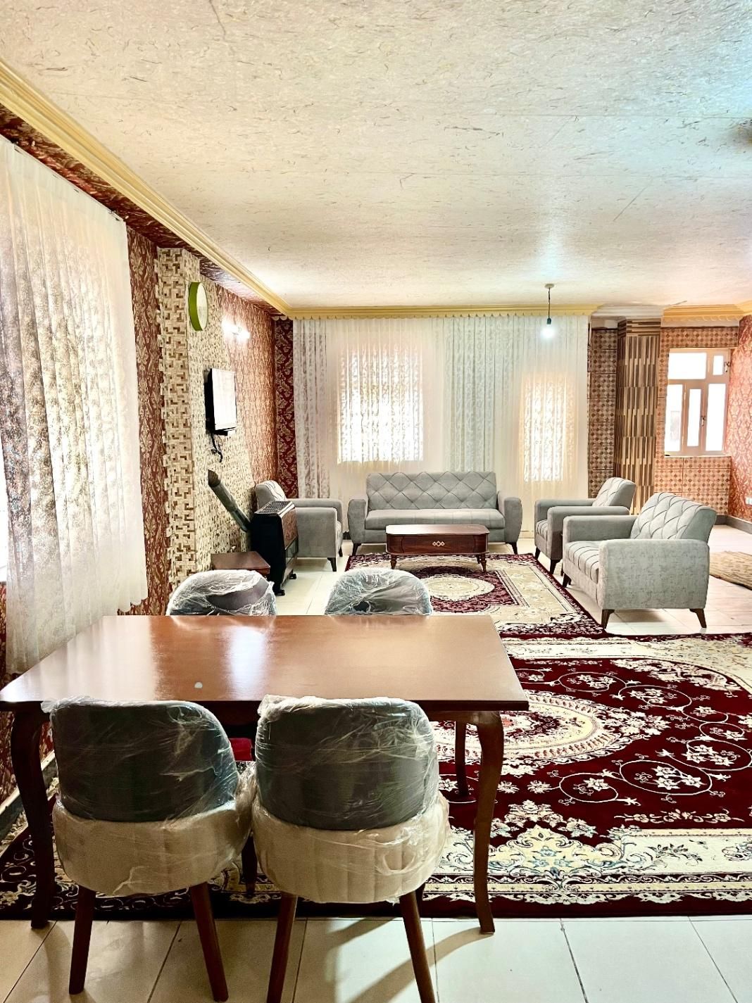 اجازه روزانه/شبانه/هفتگی/ویلای سه خواب هشت تخته|اجارهٔ کوتاهمدت آپارتمان و سوئیت|سرعین, |دیوار