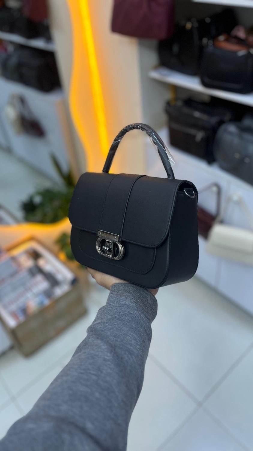 عمده و تک کیف|کیف، کفش، کمربند|گنبد کاووس, |دیوار