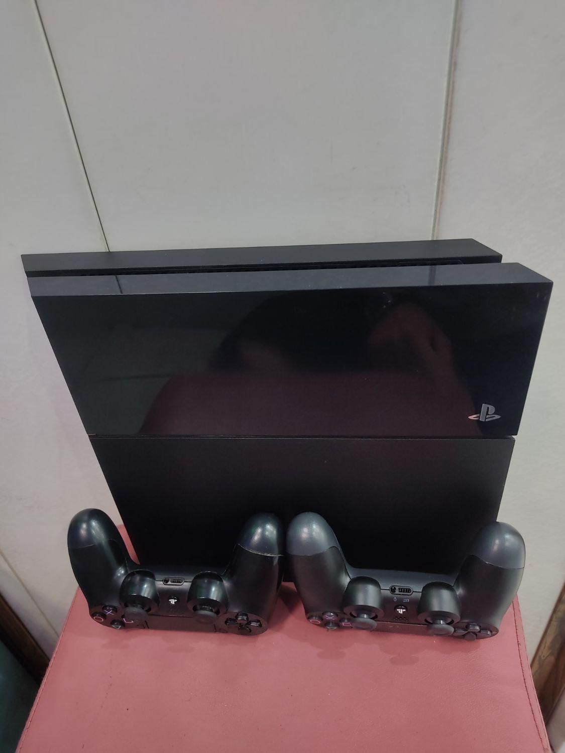 ps4 fat دو‌دسته|کنسول، بازی ویدئویی و آنلاین|تهران, فلسطین (میدان انقلاب)|دیوار
