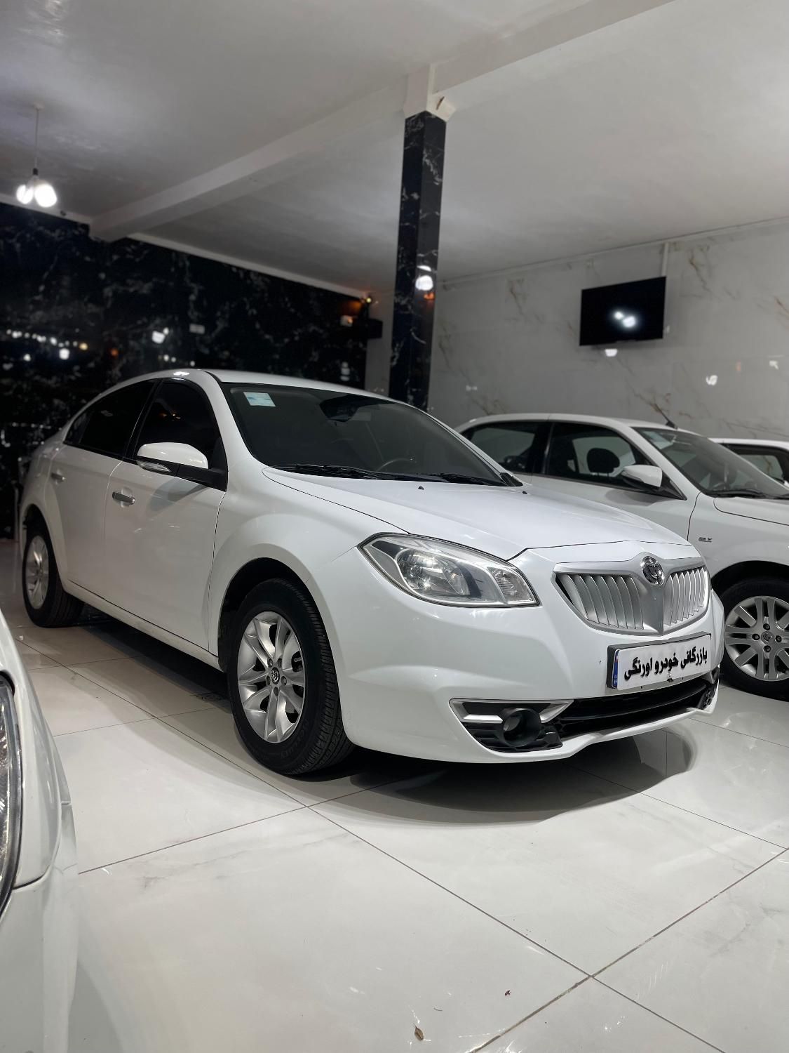 برلیانس H330 دنده‌ای 1500cc، مدل ۱۳۹۶|خودرو سواری و وانت|اهر, |دیوار