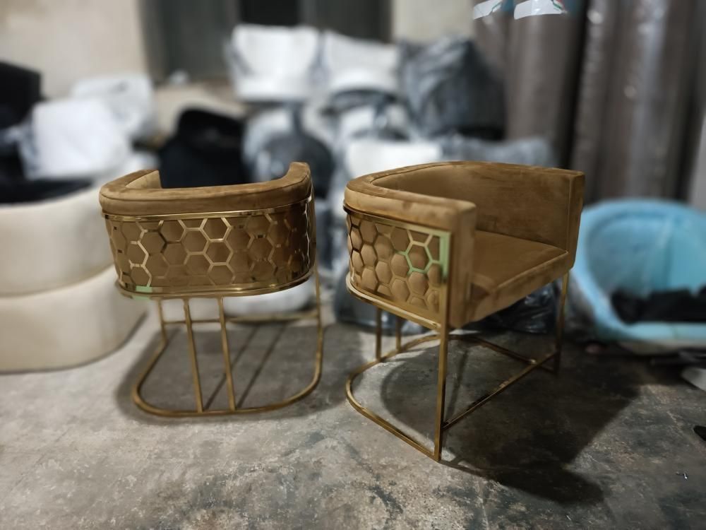 صندلی زنبوری|آرایشگاه و سالن‌های زیبایی|رشت, امین الضرب|دیوار