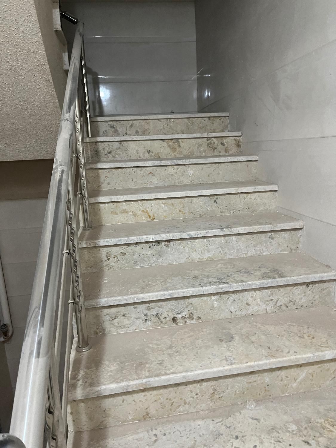 منظریه براصلی خیابان/کلید نخورده/۱۰۲ متر/فول|فروش آپارتمان|لاهیجان, شهرک سلمان فارسی|دیوار