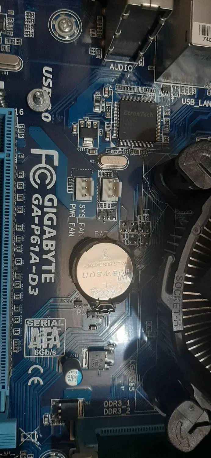 باندل مادربرد گیگا P61A + cpu i5 3470 + رم ۸|قطعات و لوازم جانبی رایانه|تهران, شهرک هما|دیوار