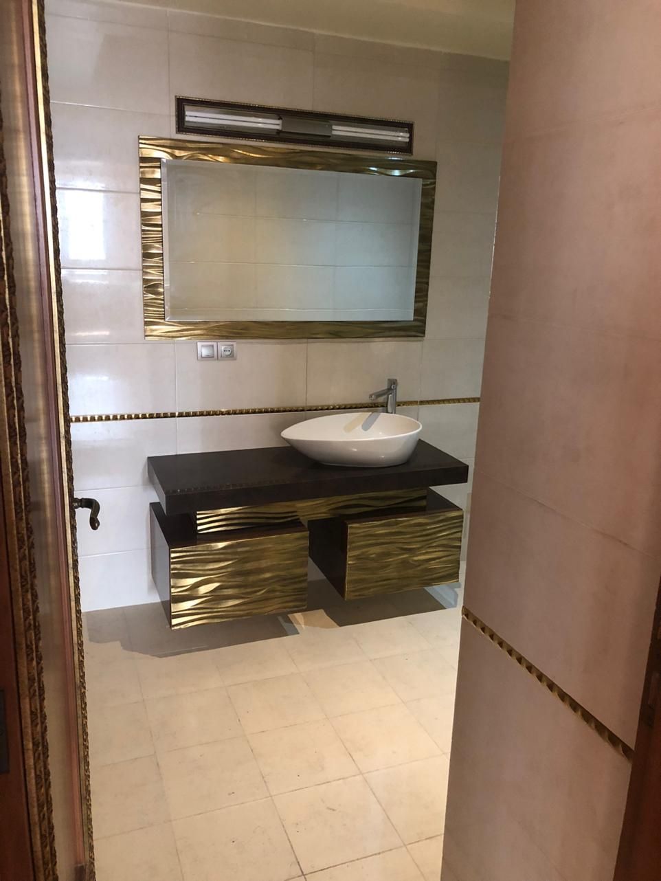 کاج/غربیهای اصلی۳۱۰ متر۴خ/استخرآفتاب۳پارکینگ/ویو|فروش آپارتمان|تهران, سعادتآباد|دیوار