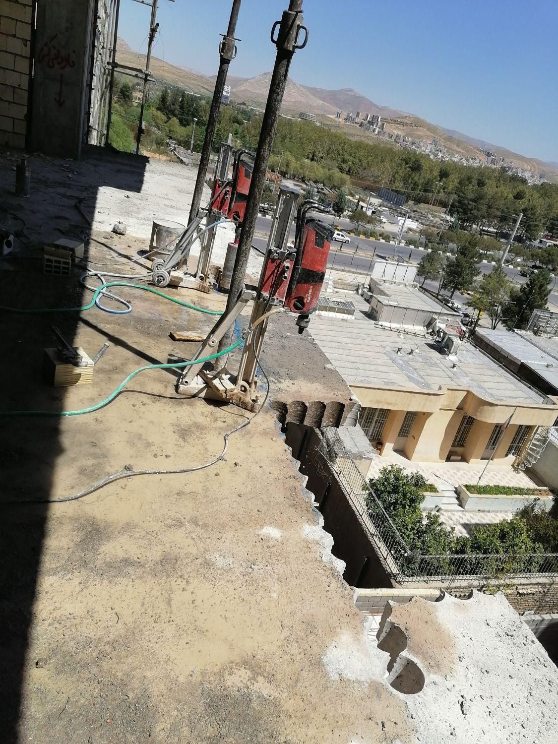 کرگیری، کرگیر، سوراخکاری بتن، لوله کشی ساختمان|خدمات پیشه و مهارت|شیراز, باغ تخت|دیوار