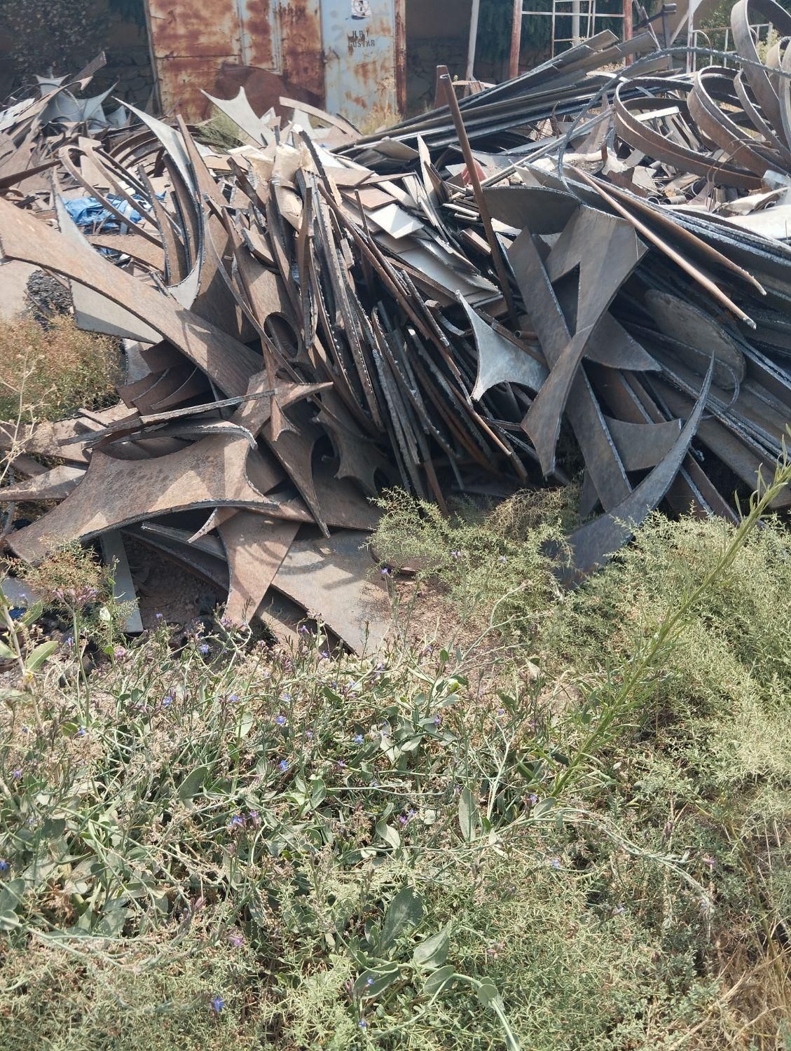 خرید ضایعات اهن .اهن.مصرفی صنعتی.فلزات رنگی .|عمدهفروشی|نظرآباد, نظرآباد|دیوار