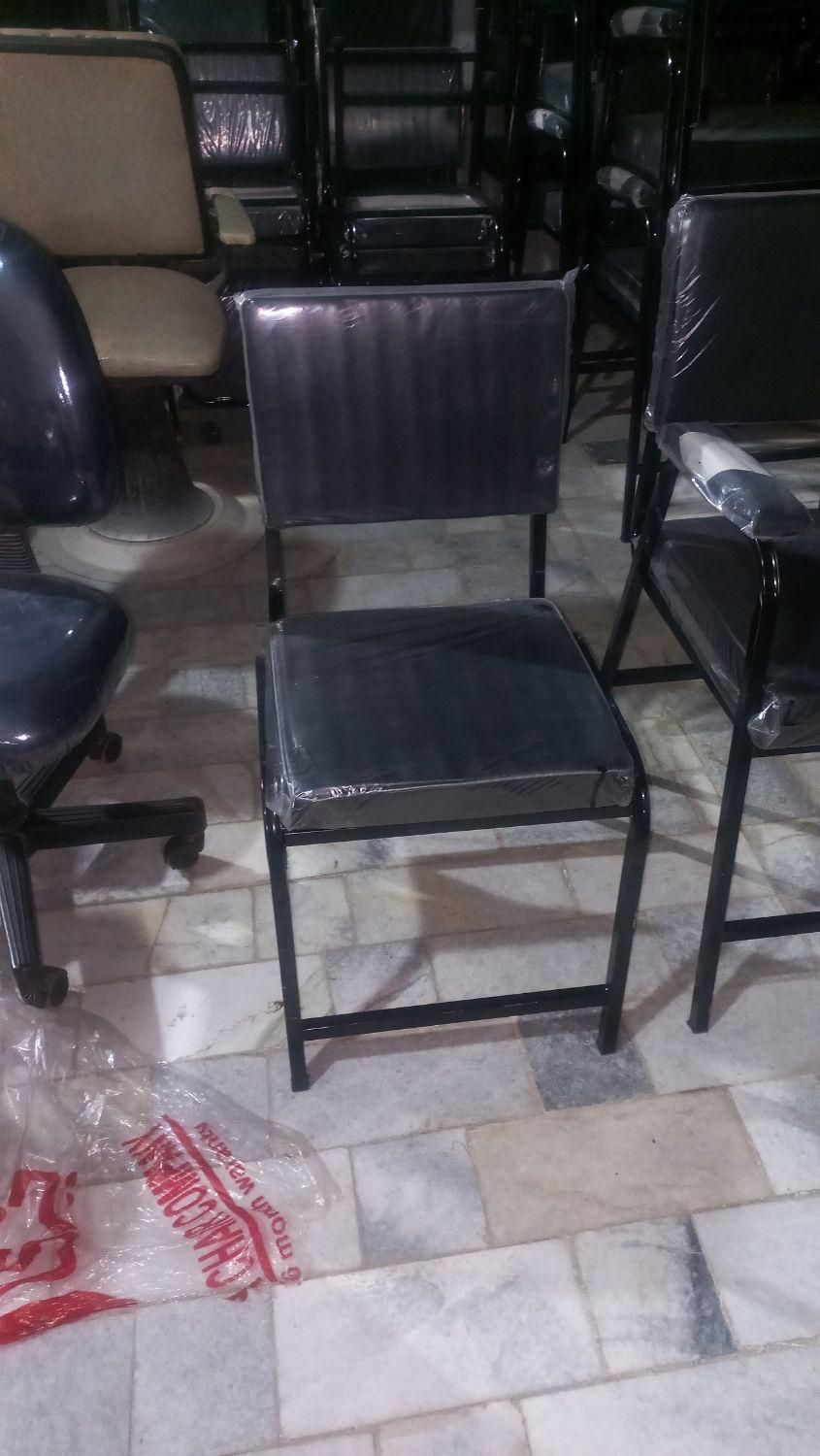 صندلی معلمی تحویلداری و سخنرانی|دفتر کار|برخوار, |دیوار