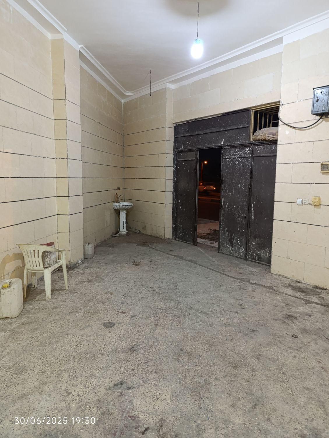 رهن و اجاره مغازه ۵۵ متری ایسین|اجارهٔ مغازه و غرفه|بندرعباس, |دیوار