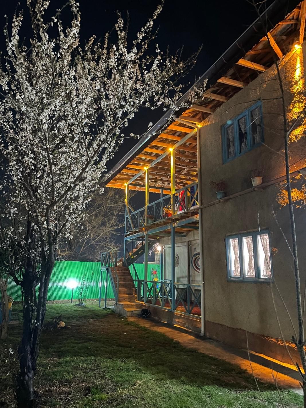 اجاره ویلا دوخوابه سنتی فومن دربست|اجارهٔ کوتاهمدت ویلا و باغ|رشت, استادسرا|دیوار