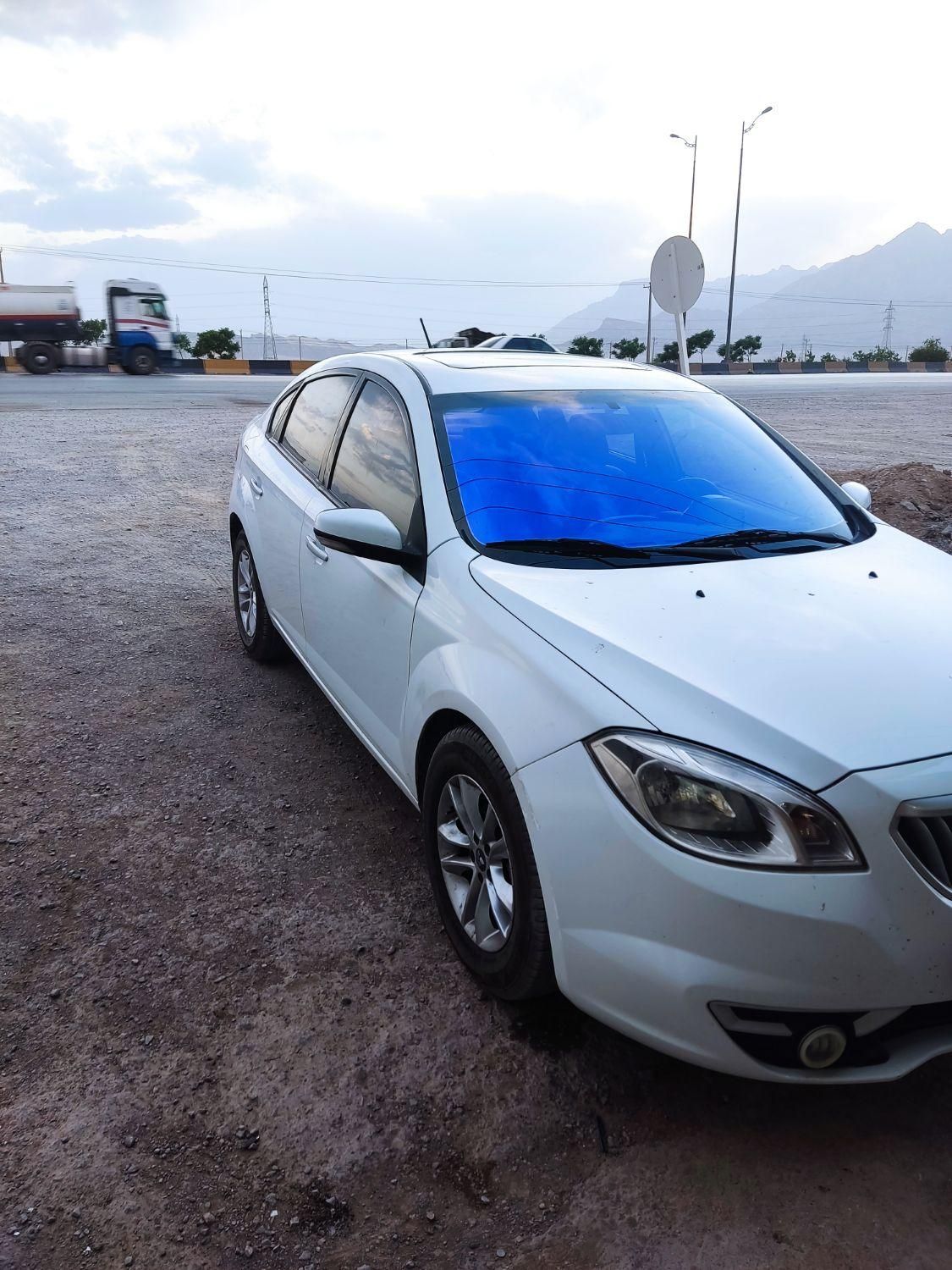 برلیانس H330 اتوماتیک 1500cc، مدل ۱۳۹۵|خودرو سواری و وانت|مهریز, |دیوار