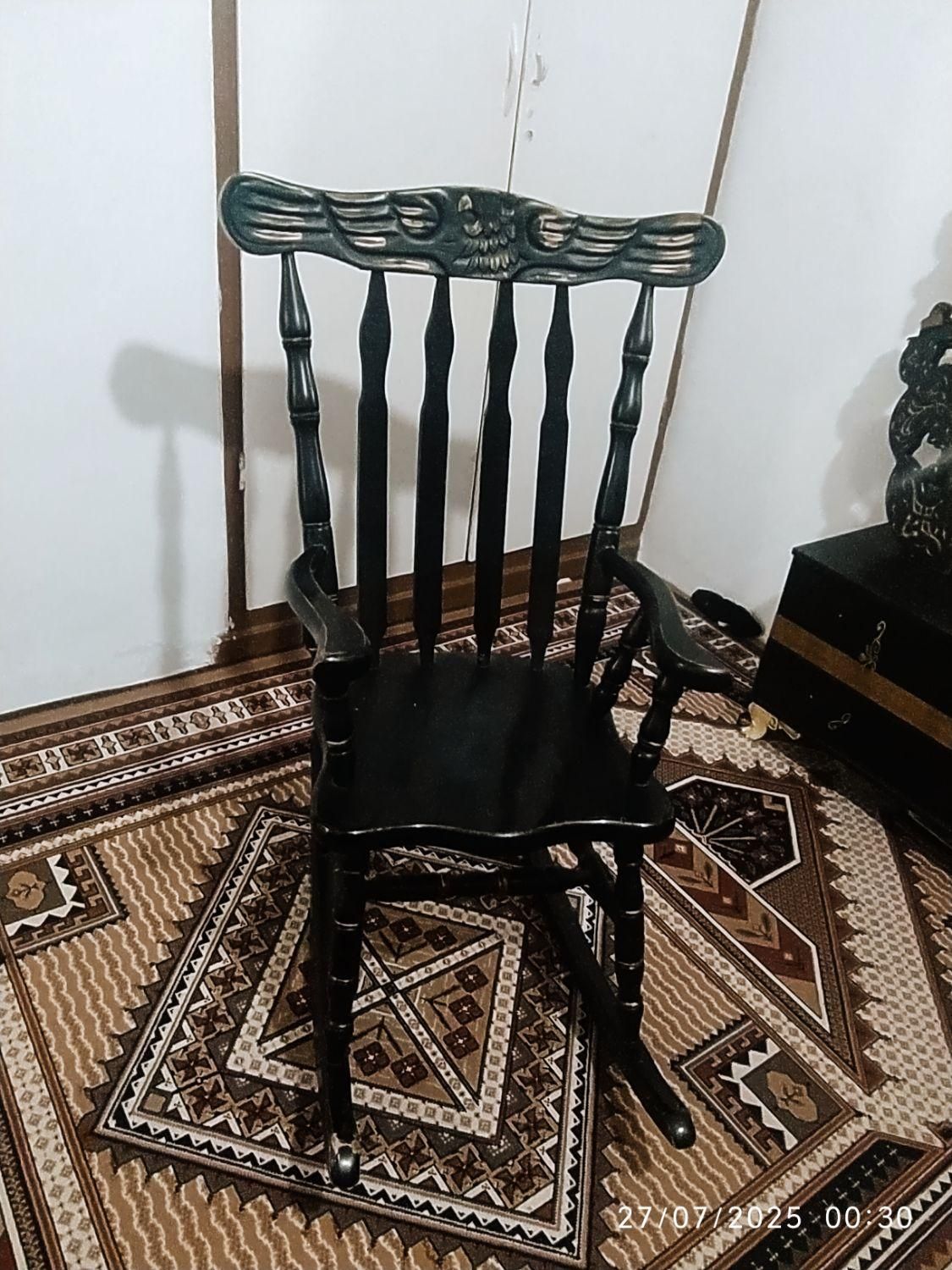 صندلی راک جنس چوب گردو|مبلمان خانگی و میز عسلی|کنارک, |دیوار