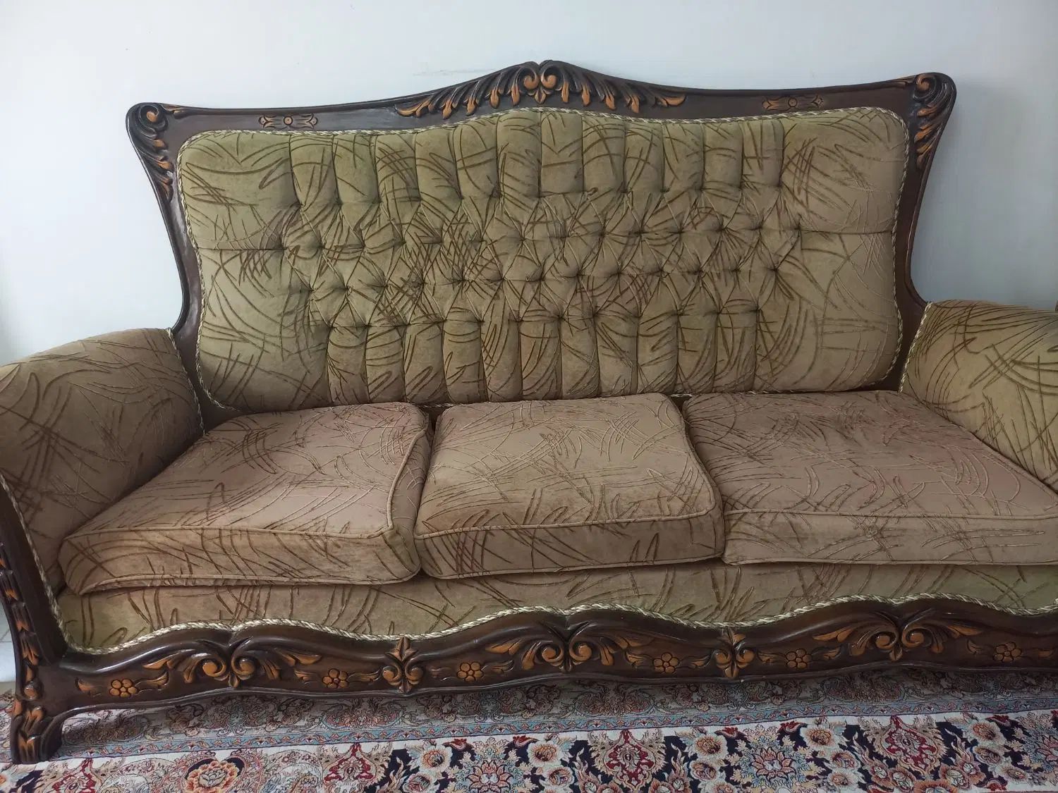مبل سلطنتی|مبلمان خانگی و میز عسلی|رشت, صفاری|دیوار
