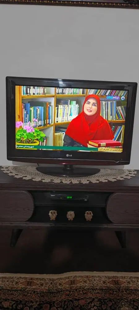 تلویزیون ۳۲ ال جی|تلویزیون و پروژکتور|رشت, باهنر|دیوار